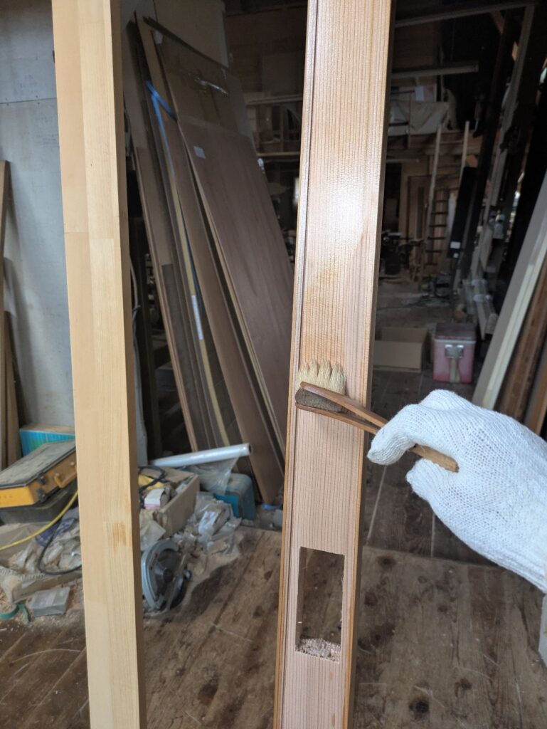 新発田市　内装塗装　建具塗装　下地処理